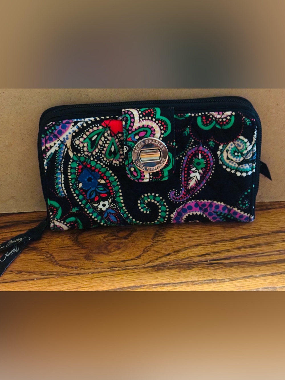 Vera Bradley Turnlock Wallet Kiev Paisley Pattern 100% Quilted Signature Cotton